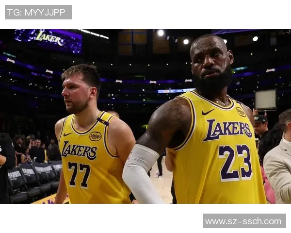 51+11+9！里夫斯封神，东皇缺阵险胜国王，湖人的大合同得预备了